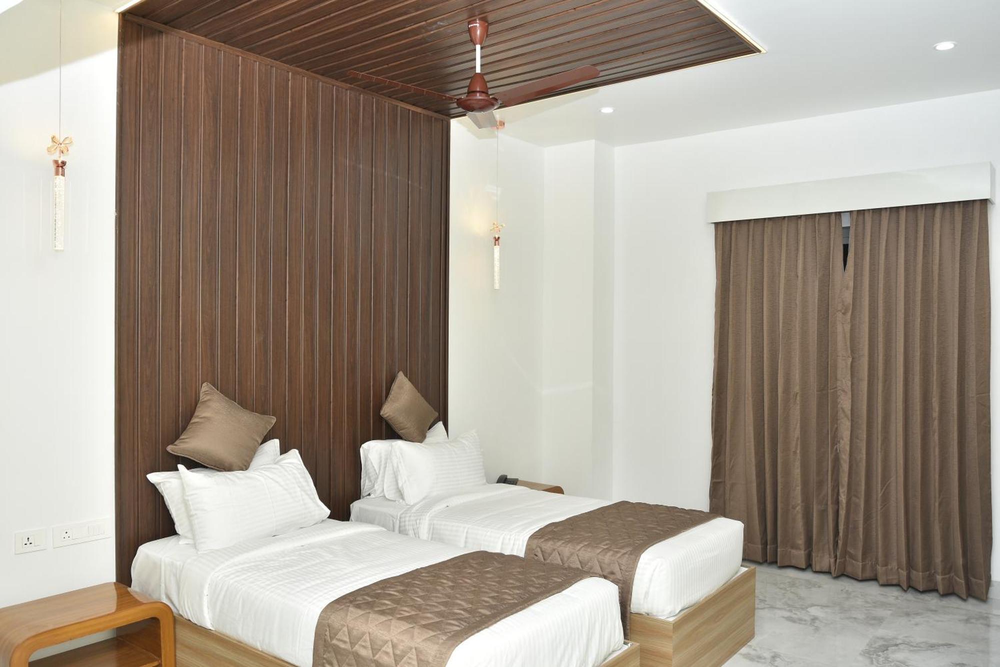 Silver Stone Park Resort, Kovilpatti Exterior foto